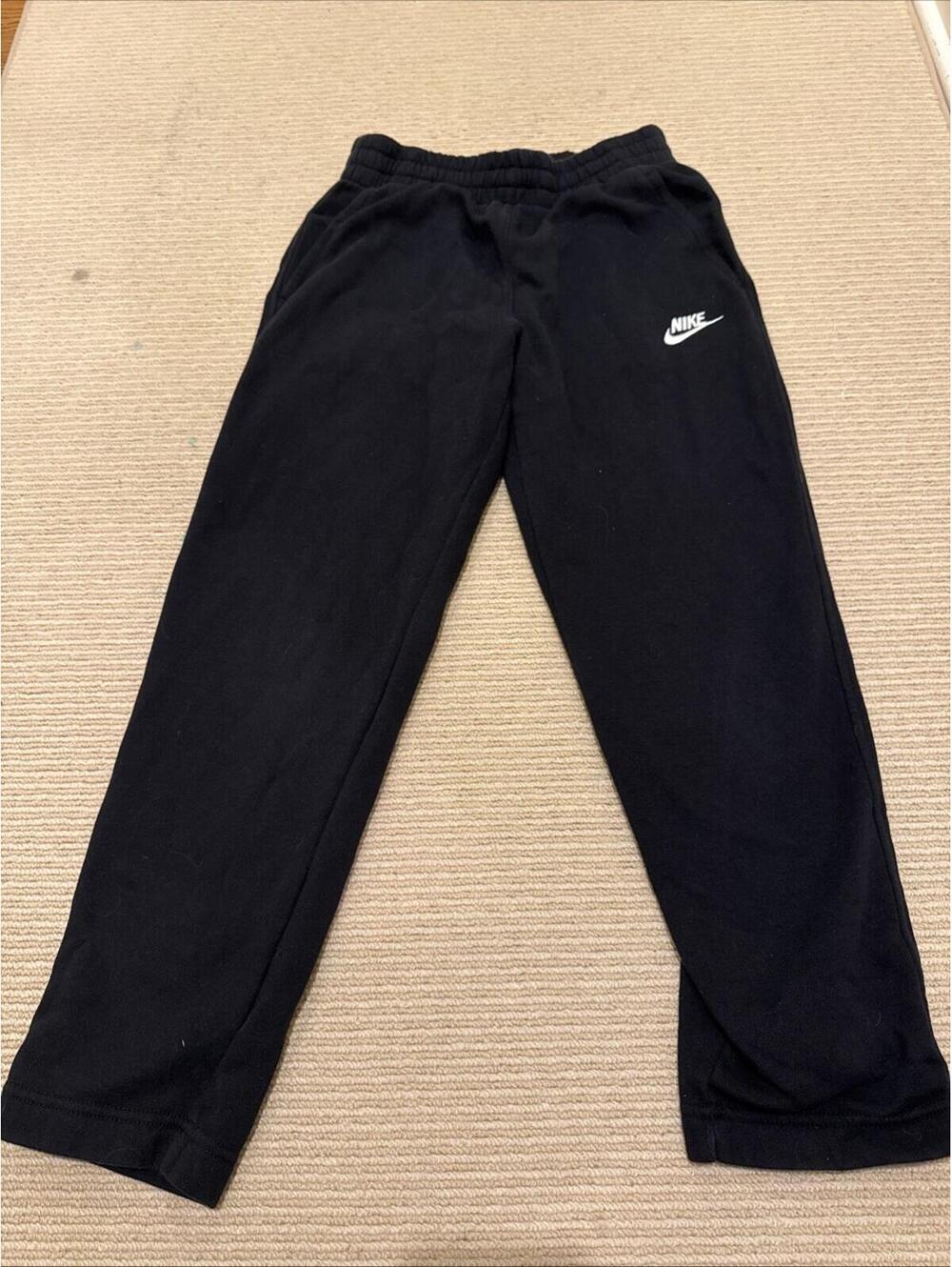 Nike Boys Size Medium Black Drawstring Sweatpants
